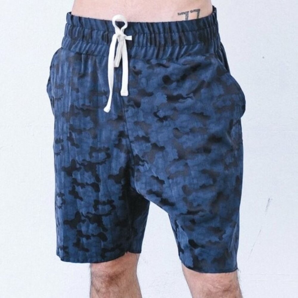 Tribe Kelley Bonfire Shorts Raw Hem Drawstring Made In USA Camo Navy Black Large